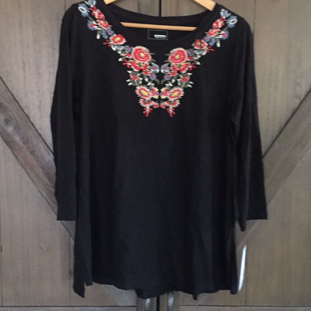 NWT Sonoma Embroidered Top Black Sz. M